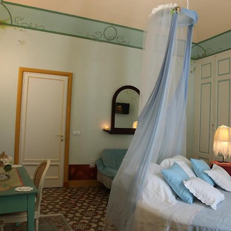 Locus Amoenus Luxury Rooms Corato Exteriör bild